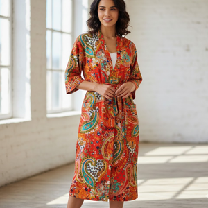 Kimono Bohemio de Algodón con Estampado Floral Naranja |   Bata de dormir de manga larga con cuello en V para mujer |   Ropa de estar por casa de alta calidad, sostenible y de diseño excepcional - Product Image 2