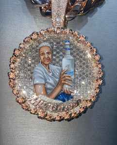 Pendentif Hip Hop Moissanite Iced Out Rond avec Photo Personnalisée en Argent 925 – Breloque Mémoire pour Cadeaux - Product Image 1