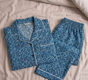 Traje de Noche para Mujer de Algodón Tejido Térmico con Índigo Tradicional y Bordado a Máquina, Venta al por Mayor en India - Product Image 1