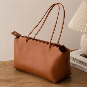 Bolso Tote de Cuero Genuino para Mujer, Diseño Minimalista, Correa de Hombro, Color Marrón, Uso Diario, Estilo Casual, Parte Superior Abierta, Duradero - Product Image 6