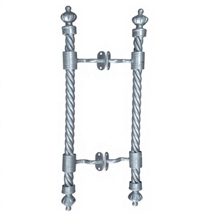 Manija de Puerta de Hierro Forjado Elegante, Tirador de Acero Industrial, Herraje Artesanal Personalizado para Villas de Lujo, Casas de Alta Gama y Propiedades - Product Image 1