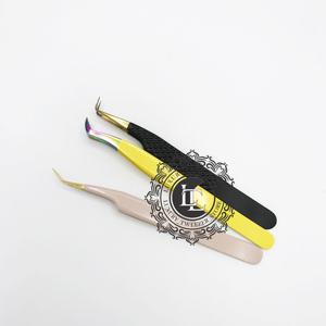 Pince à épiler professionnelle en acier inoxydable doré, faite à la main, pour extensions de cils, avec pointe à prise diamantée, logo personnalisé, revêtement en poudre multiple - Product Image 3