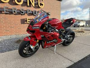 ปลดล็อกส่วนลดสุดคุ้ม 2024 Panigale V4 Bagnaia มอเตอร์ไซค์สปอร์ตใหม่ - Product Image 4