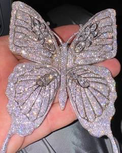 Colgante de Mariposa Iced VVS Moissanite Bling con Logotipo Personalizado, Estilo Hip Hop, Chapado en Oro Rosa 3D Sólido y Pesado, Certificado IGI, Amuleto con Inicial/Nombre - Product Image 3