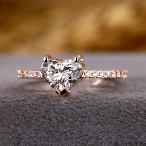 Anillo de compromiso de diamante cultivado en laboratorio en forma de corazón de estilo moderno, oro amarillo sólido de 14K con ajuste de pavé, regalo de boda o aniversario - Product Image 3