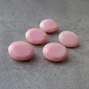 โอปอลสีชมพูธรรมชาติทรงเหลี่ยมเจียระไนแบบคาโบชอง, พลอยรูปไข่ขนาดมาตรฐานสำหรับทำเครื่องประดับ, มีทุกขนาด - Product Image 6