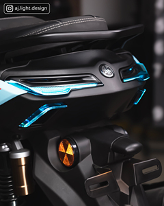 Feu arrière clignotant RGB personnalisé Yamaha NMAX V3 TURBO AJLIGHT DESIGN 4 lentilles LED – Nouvelle version/modèle AJNMAX-BTL - Product Image 2