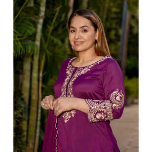 Conjunto de Top, Pantalón y Dupatta para Mujer, Ideal para Fiestas - Product Image 2