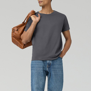 Camiseta informal de manga corta con cuello redondo y corte regular para hombre, color gris liso. Top de manga corta liso para hombre. - Product Image 5