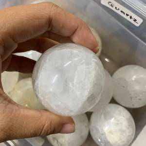 Esfera de Cristal de Cuarzo Transparente Natural de Primera Calidad, Bola de Piedra Preciosa Pulida, Piedra Curativa, Diámetro 5 cm - Product Image 4