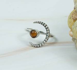 แหวนพลอยตาเสือธรรมชาติทรงกลมเรียบเงินแท้ 925 สำหรับงานปาร์ตี้ แหวนแฟชั่นสำหรับผู้หญิง ขายส่งเครื่องประดับคุณภาพสูง - Product Image 4