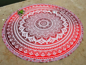 Tapisserie murale Ombre Mandala Fleur, Nappe, Décoration murale ronde en coton doux, Décoration intérieure multicolore par Indian Consigners - Product Image 4