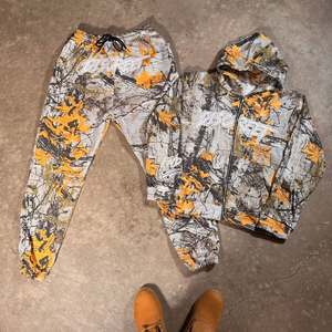 Ensemble de survêtement camouflage unisexe avec logo personnalisé, pantalon de survêtement et sweat-shirt en molleton French Terry, streetwear - Product Image 2