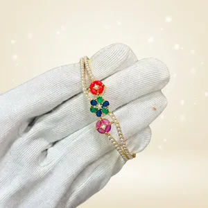 สร้อยข้อมือโลหะผสมชุบทองลายดอกไม้พร้อมไข่มุกเทียมและหินเพทายของผู้หญิงของขวัญเครื่องประดับแบบโซ่เชื่อมต่อสไตล์วินเทจ - Product Image 1
