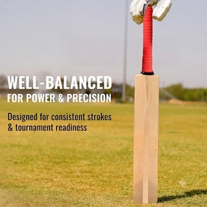 Fabrication sur mesure d'équipements sportifs de cricket : Bâtons de cricket en bois incassables avec manche en bois - Product Image 6
