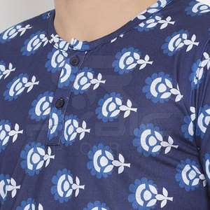 เสื้อยืดพิมพ์ลายแบบซับลิเมชั่นคุณภาพสูง MOQ ต่ำ รับผลิตจำนวนมาก พิมพ์โลโก้ตามสั่ง เสื้อยืดซับลิเมชั่นคุณภาพเยี่ยม - Product Image 5