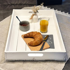 Bandeja de Servir Rectangular de Madera Rústica Estilo Granja con Asa y Acabado Desgastado para Hotel, Hogar, Mesa de Centro - Product Image 2