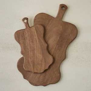 Planche à découper rectangulaire en bois clair Skies Traders, plateau de service pour fromage, chauffe-plats et casseroles pliables de qualité supérieure - Product Image 3