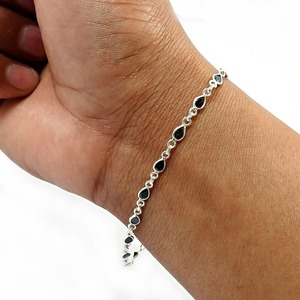 Pulsera de tenis para mujer en oferta, hecha de plata de ley 925, joyería bohemia moderna, con circonita cúbica negra tallada en forma de pera - Product Image 2