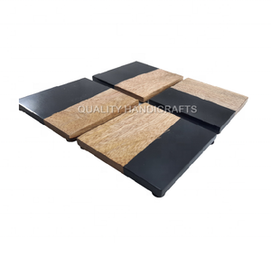 Meilleur nouveau design 4 pièces ensemble artisanat de qualité bois de manguier résine époxy sous-verre classique carré en bois tapis et tampons - Product Image 2