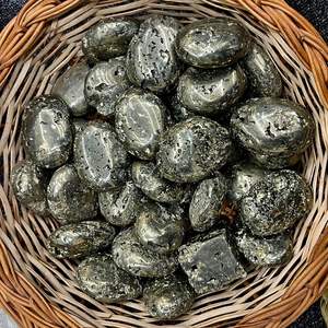 Piedra de Pirita Natural de Perú, Pulida, de Alta Calidad, 6cm, Ovalada, Cristal Curativo, Reiki, Meditación, Feng Shui, Venta al Por Mayor - Product Image 4