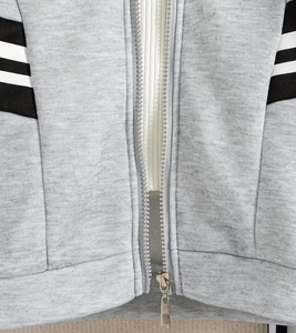 <b>Boys'</b> Casual Sport Two-Piece Set Suitable for Spring & Autumn Featuring a Stand-<b>up</b> Collar Jacket &Cuffed Pants with Contrasting - Product Image 6