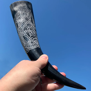 Jarra de Cuerno Vikinga 100% Auténtica, Taza de Cerveza de Cuerno Natural, Jarra Medieval para Miel, Recipiente Nórdico para Banquetes, Vajilla Artesanal - Product Image 1