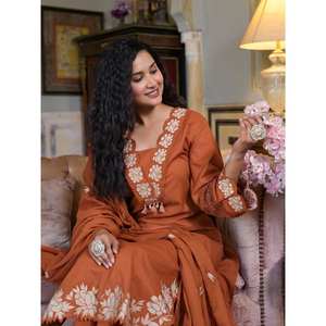 Ensemble haut et bas confortable taille XL pour les fêtes avec un dupatta chic - Product Image 5