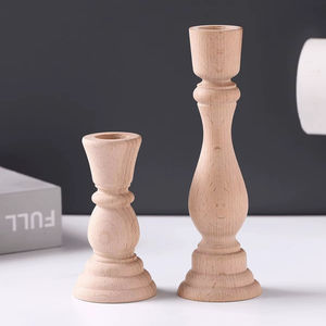 Porte-bougie traditionnel indien en bois pour la salle de prière, décoration spirituelle avec des sculptures artistiques culturelles - Product Image 1