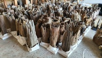 Lampadaire Trépied Style Ferme avec Étagère, Base en Bambou, Abat-jour en Bois, Source Lumineuse à Induction, Ampoule E26, Grande Taille pour Usage Fonctionnel