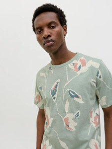 T-shirt respirant en coton 100 % sublimé, imprimé graphique artistique, motif uni, écologique, séchage rapide pour un style de vie moderne - Product Image 4