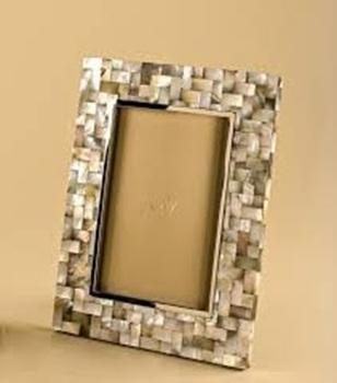 comme le montre l'image