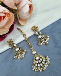 Exquisite Oval Zircon Leaf Motif <b>Necklace</b> Set With Earrings And Mangtika <b>Delicate</b> Light weight Jewellery Sets For Reception Wear - Product Image 3