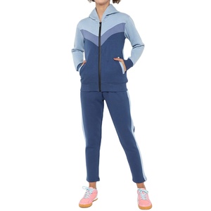 Chándal de Jogging personalizado de alta calidad para mujer, conjunto de dos piezas para gimnasio, Fitness, cuello con capucha, patrón sólido, entrenamiento de invierno de talla grande - Product Image 1