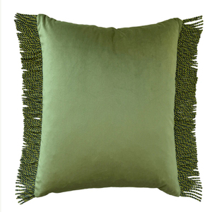 Funda de cojín de terciopelo pistacho con flecos Bullion de 50x50 cm - Product Image 1