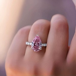 Bague personnalisée en or blanc 10K avec saphir rose taille poire 2 carats et diamant, cadeau de fiançailles ou de promesse pour partenaires - Product Image 3