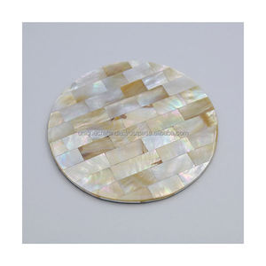 Posavasos Cuadrados de Nácar Genuino, Ecológicos, de 4 Pulgadas y 5 mm de Grosor, Diseño de Mosaico Sofisticado, Artesanía Única de la India para un Toque Elegante - Product Image 2