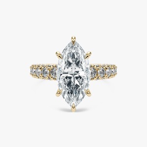 Anillo de Diamantes Marquise de 5.5CT Personalizado al por Mayor, Oro Amarillo con Piedras Laterales, Fabricante de Joyería Fina - Product Image 5
