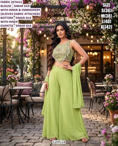 Ensemble de fête Lehenga Choli brodé traditionnel Eshanya Bhandhani - Tenue de fête pour femmes, longueur au sol, séchage rapide, toutes saisons - Product Image 3