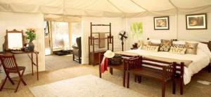 Carpa Inflable Personalizada al por Mayor para 6-8 Personas, con Tela de Lona, Uso en las Cuatro Estaciones, Dos Dormitorios, Gran Espacio, Carpa de Camping - Product Image 4