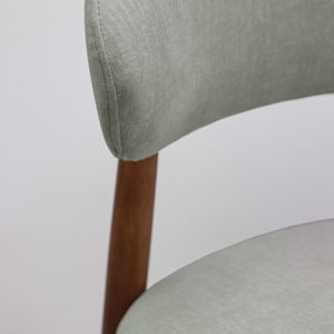 Sedia da Pranzo Senza Braccioli in Flanella Verde Alloro con Gambe in Legno Massello di Noce, Set di 2 per Cucina e Ristorante - Product Image 3