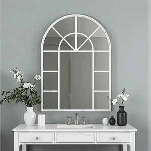 Elegante espejo de pared con marco blanco para vestidor, área de tocador, estudio de maquillaje y decoración de spa, procedente de la India. - Product Image 1