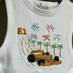 Camiseta elegante para mujer con apliques, vendaje y cuentas, hecha a medida, para noche, resort, cóctel, boda, con diseño de máscara de ojo. - Product Image 2