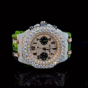 Montre personnalisée la plus vendue pour hommes, montre en moissanite sertie de diamants, bijoux hip-hop incrustés de diamants - Product Image 1