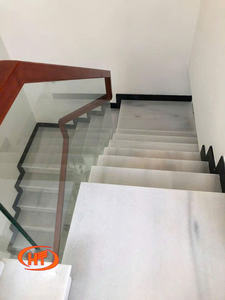 Escalones y peldaños de mármol blanco pulido de Vietnam, diseño de escalera interior/exterior, azulejos de piedra natural para decoración de casas y villas de lujo - Product Image 5