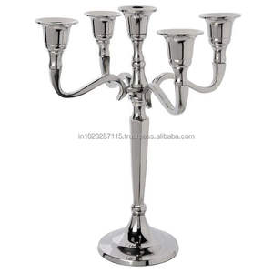 Belle pièce maîtresse de candélabre en aluminium avec une touche élégante pour les tables d'anniversaire et les dîners formels - Product Image 6