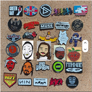 Spille smaltate Classiche <span class=keywords><strong>Rock</strong></span> Band Serie Musicale, Distintivi da Bavero per Zaini, Spille Vintage, Accessori Moda, Gioielli, Regali - Product Image 1