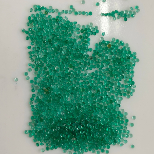 พลอยออนิกซ์สีเขียวธรรมชาติ 1.5 มม. ทรงกลมเจียระไนแบบบริลเลียนท์ คุณภาพดีที่สุด พลอยหลวมสำหรับทำเครื่องประดับ รีดดิ้งเมาน์เทน เจมส์ R1GORDCT15 - Product Image 5