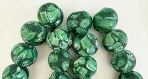 Perles en verre recyclé Krobo artisanales africaines en vrac pour la fabrication de bijoux traditionnels ghanéens, vente en gros - Product Image 2