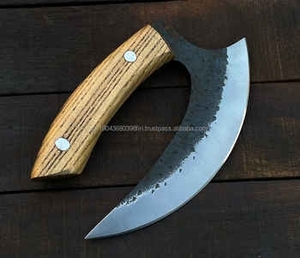 Cuchillo para Pizza de Acero de Damasco de Grado Industrial de Alta Calidad, con Mango de Madera y Diseño de Hacha, Personalizable para Uso en Cocina - Product Image 6